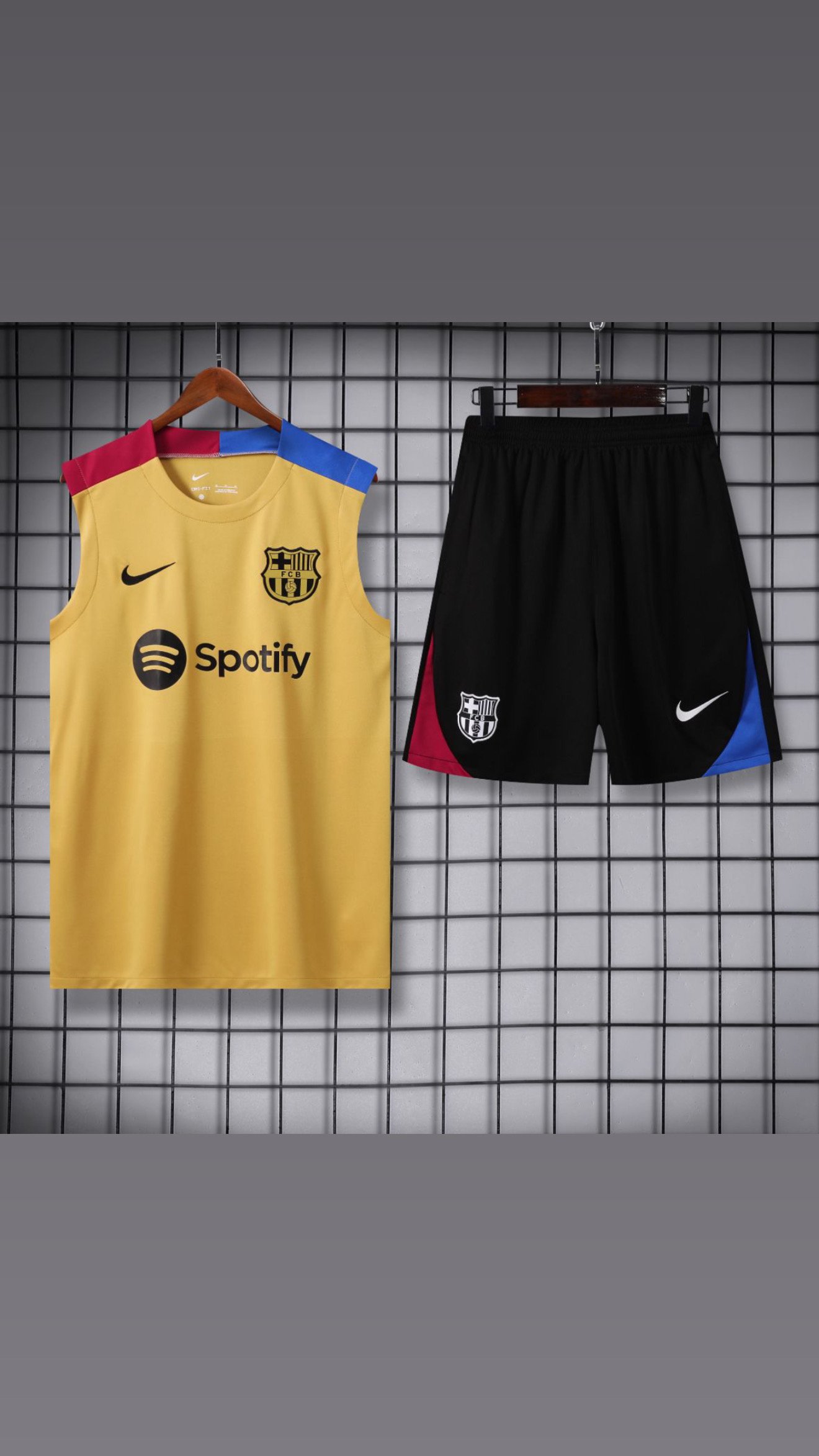 Conj. barça, amarela